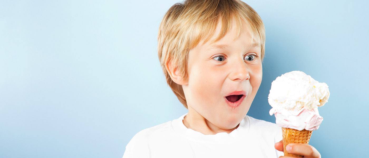 дети едят мороженое фото. Like to eat ice cream. ребенок с мороженым. ребенок с мороженым. дети едят мороженое.